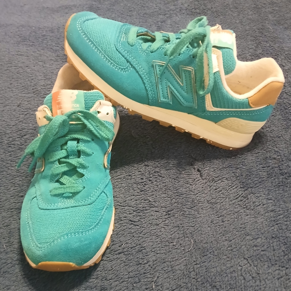 New Balance 574 Women's size 7 1/2